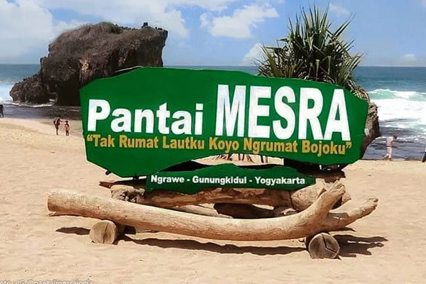 Pantai Ngrawe