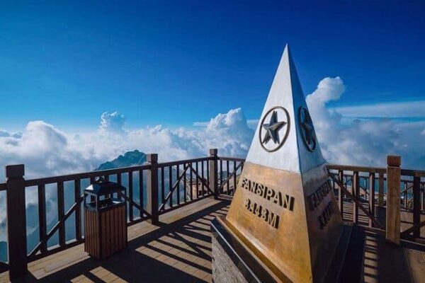 Gunung Fansipan