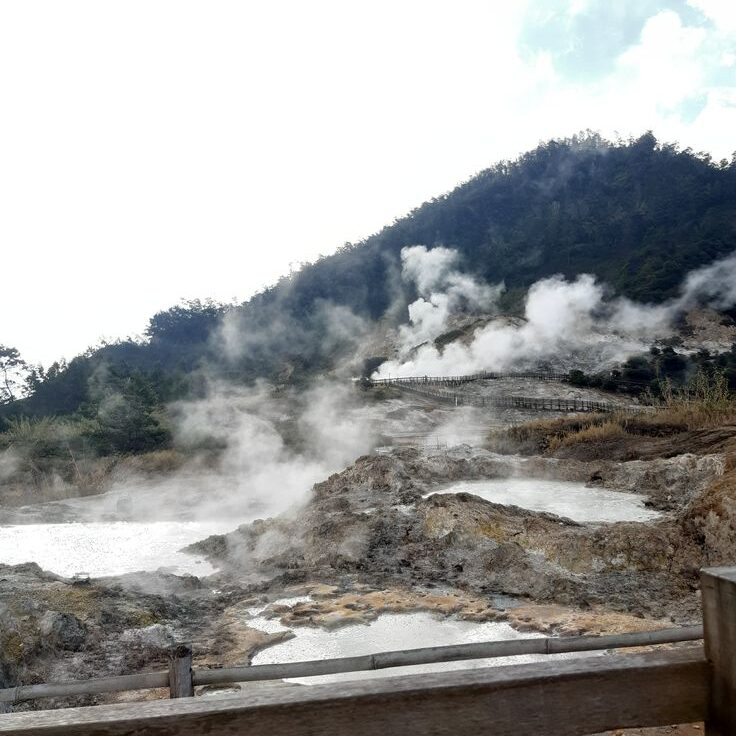 kawah sikidang